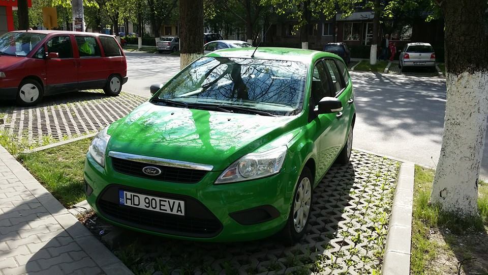 Ford Focus verde 2