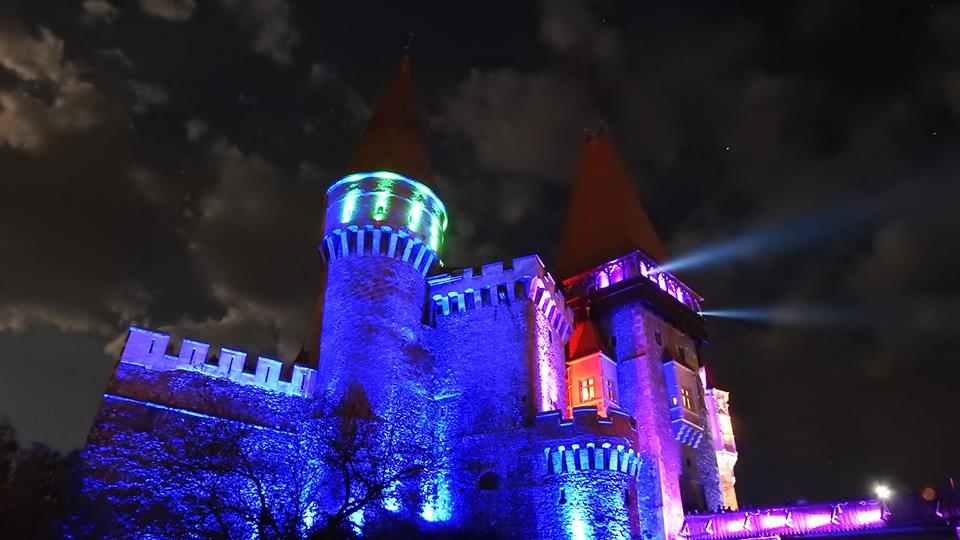 castelul corvinilor noaptea muzeelor
